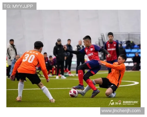 足球明星蒂亚诺的传奇之路与他对足球的无限热爱与奉献