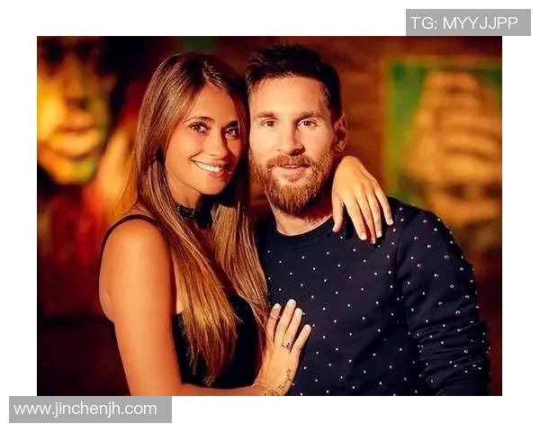 男子与足球明星的浪漫爱情故事揭示了运动员背后的真实情感与生活挑战 男子与足球明星的浪漫爱情故事揭示了运动员背后的真实情感与生活挑战